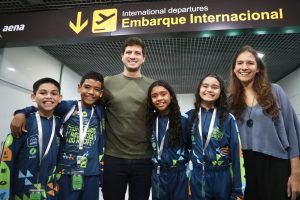 Estudantes da Rede Municipal do Recife participam de etapa internacional do torneio de robótica na China