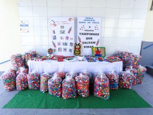 Escola Municipal Serra da Prata doa cerca de 100 mil tampinhas ao GAC em ação de solidariedade e sustentabilidade