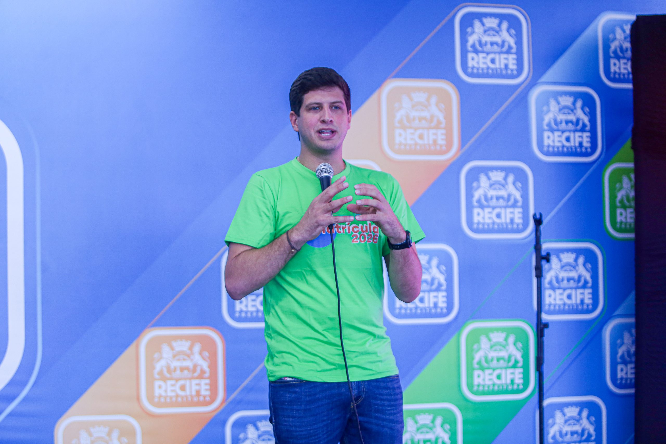 Prefeitura do Recife abre matrículas para 2026 com aumento de 10% nas vagas em creches